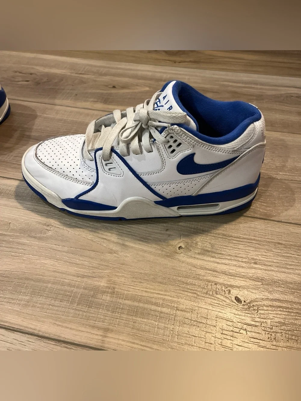 Nike Air Flight 89 Low Men's Size 8 White / Hyper Royal (FZ3045-100)